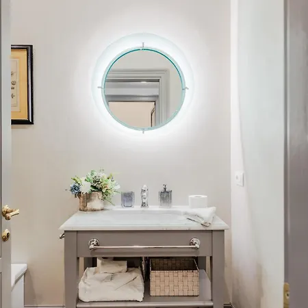 شقة Ti 4 Bedrooms 4 Bathrooms لوكا