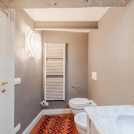 Ti 4 Bedrooms 4 Bathrooms شقة *