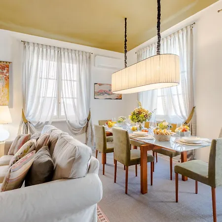 Ti 4 Bedrooms 4 Bathrooms لوكا