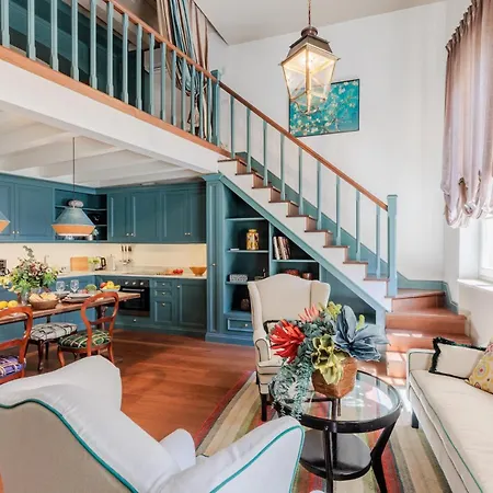 Ti 4 Bedrooms 4 Bathrooms شقة